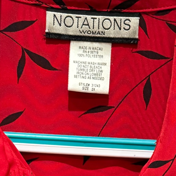 WOMENS LONG SLEEVE VINTAGE BLOUSE. BUTTON DOWN COLLARED RED BLOUSE. NO FLAWS - Picture 9 of 11